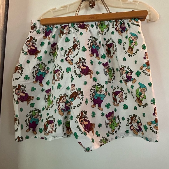 VTG Disney Store "Luck of the Irish" Seven Dwarves Boxer - Picture 5 of 6